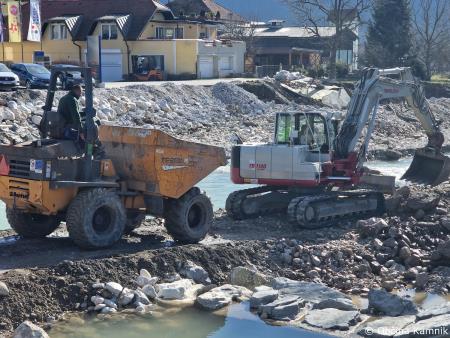 Sanacijska obnova vodotokov in hudournikov po poplavah (2)